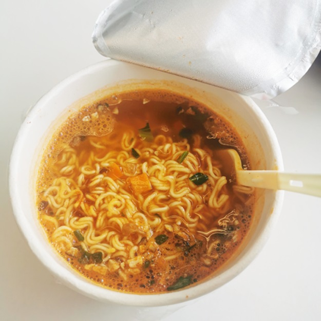 https://www.linghangnoodles.com/customize-oem-korean-noodles-ramen-kimchi-flavor-bowl-neodles-product/